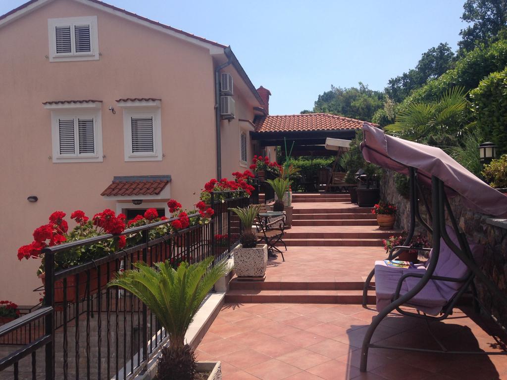 Apartments Vunic Mošćenička Draga Exterior foto